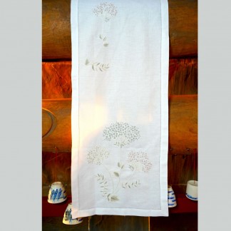 Table runner - Hydrangea flower embroidery-TMD501114